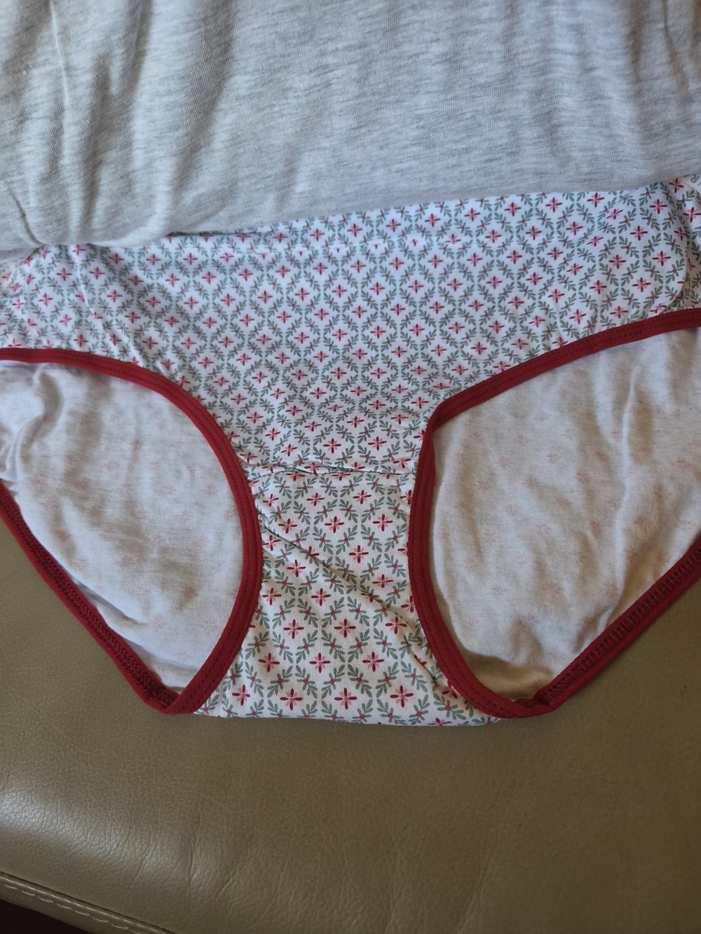 Four Pack Laura Ashley Cotton Underwear with Branded Trim - Picture 6 of 7